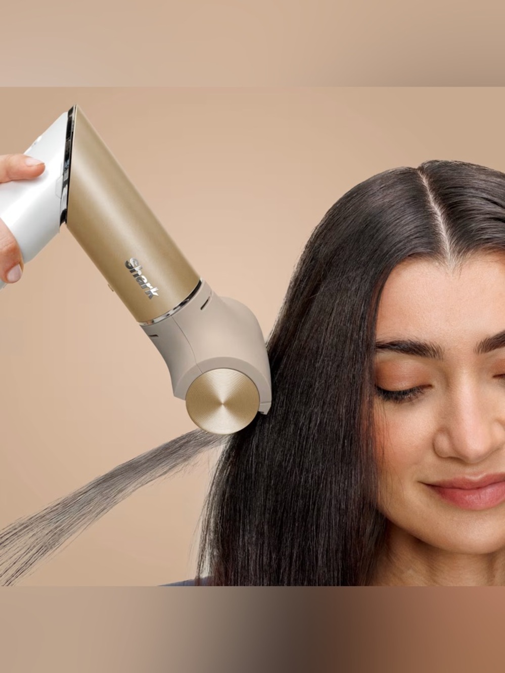 Shark Glam Hair Styler in Gold - Picture 11 of 14